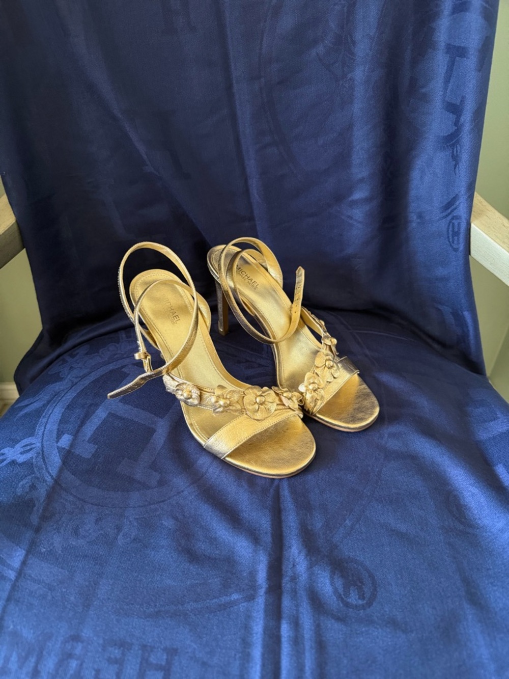 Michael Kors Metallic Gold Floral Slingback Heels - Picture 7 of 7